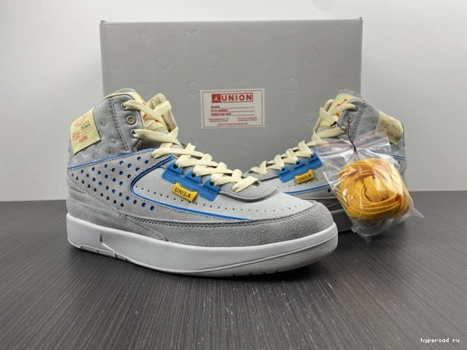 2 Grey DN3802-001 Jordan Retro Fog Union 0818
